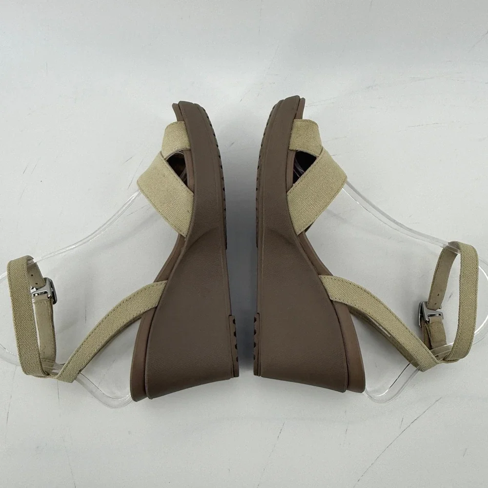 Crocs Leigh II Cross Strap Ankle Wedge Sandal Beige Khaki Women 6 Strappy Vacay